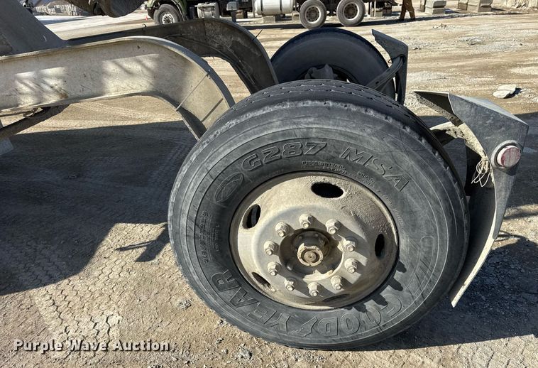 image for item DH9838 2009 Sterling L8500 ready mix truck