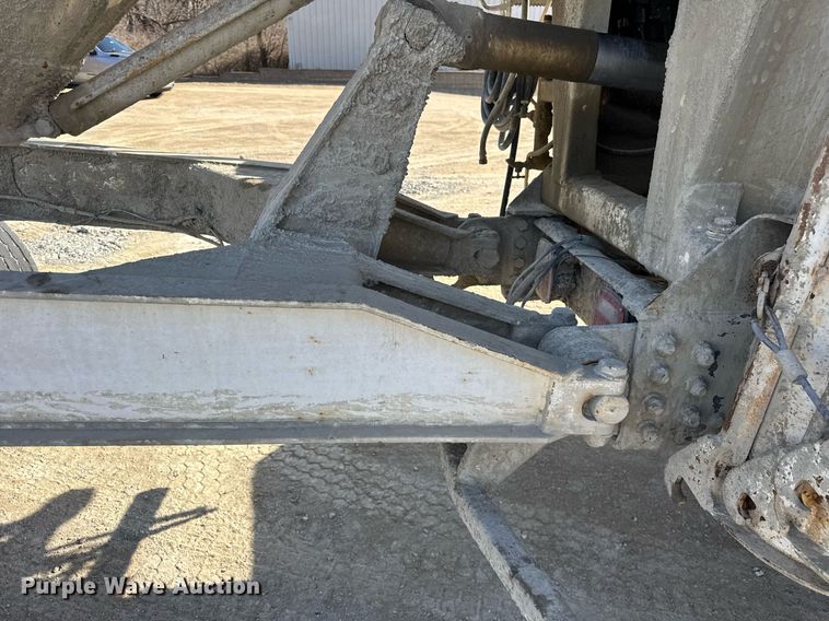 image for item DH9838 2009 Sterling L8500 ready mix truck