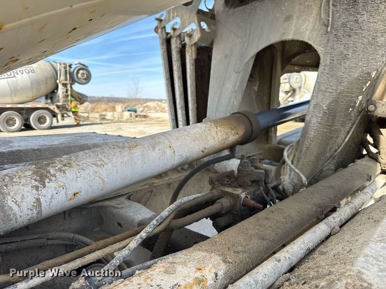 image for item DH9838 2009 Sterling L8500 ready mix truck