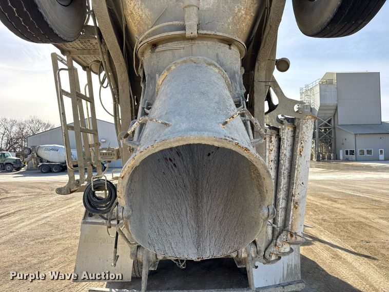 image for item DH9838 2009 Sterling L8500 ready mix truck