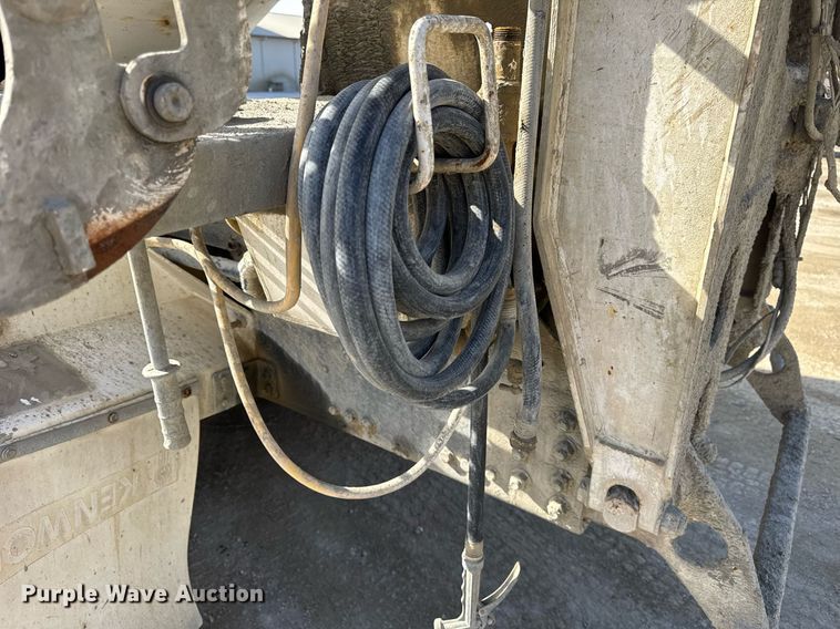 image for item DH9838 2009 Sterling L8500 ready mix truck