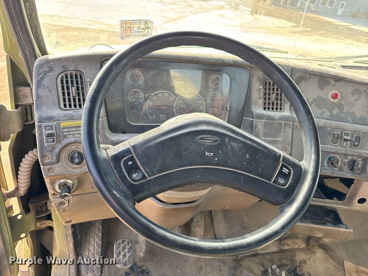 image for item DH9838 2009 Sterling L8500 ready mix truck