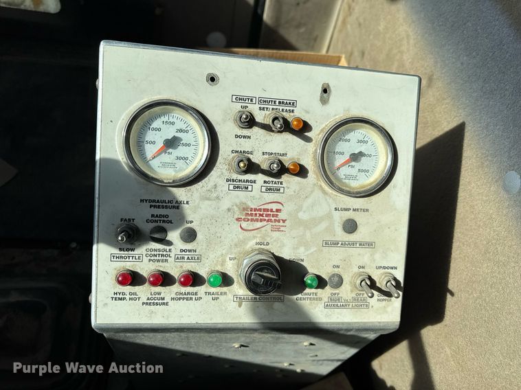 image for item DH9838 2009 Sterling L8500 ready mix truck