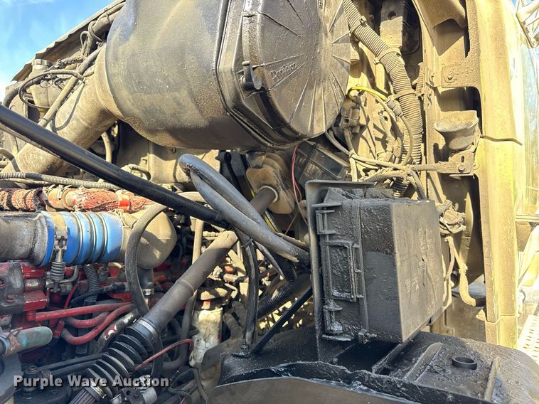 image for item DH9838 2009 Sterling L8500 ready mix truck