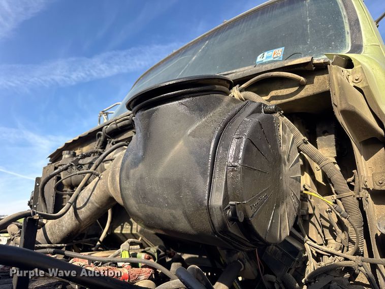 image for item DH9838 2009 Sterling L8500 ready mix truck