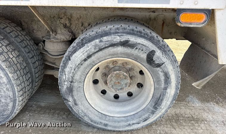 image for item DH9838 2009 Sterling L8500 ready mix truck