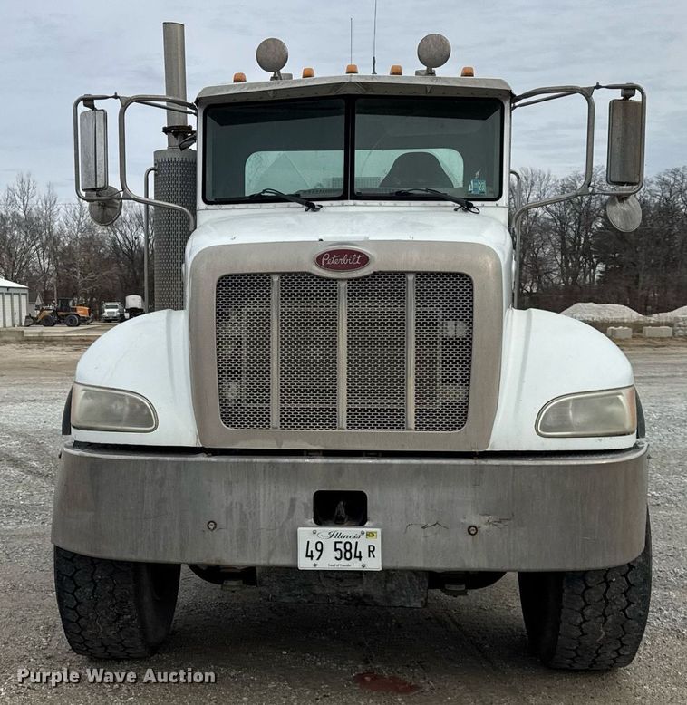 image for item DH9839 2006 Peterbilt 335 ready mix truck