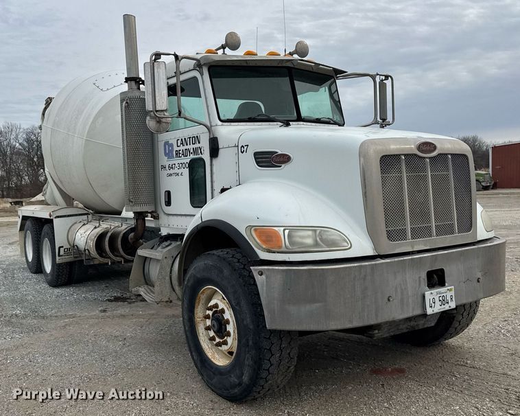 image for item DH9839 2006 Peterbilt 335 ready mix truck