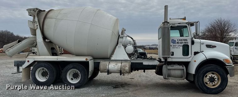 image for item DH9839 2006 Peterbilt 335 ready mix truck