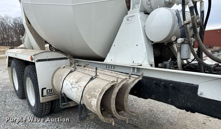 image for item DH9839 2006 Peterbilt 335 ready mix truck