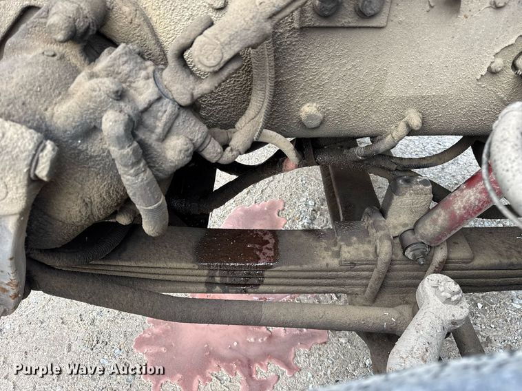 image for item DH9839 2006 Peterbilt 335 ready mix truck