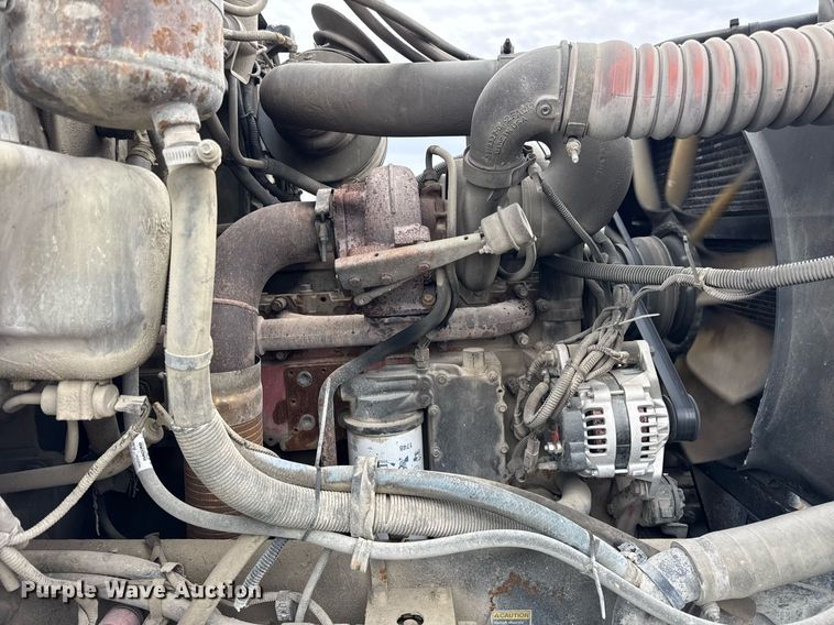 image for item DH9839 2006 Peterbilt 335 ready mix truck