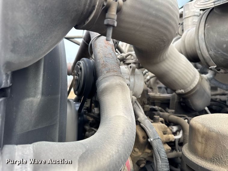 image for item DH9839 2006 Peterbilt 335 ready mix truck