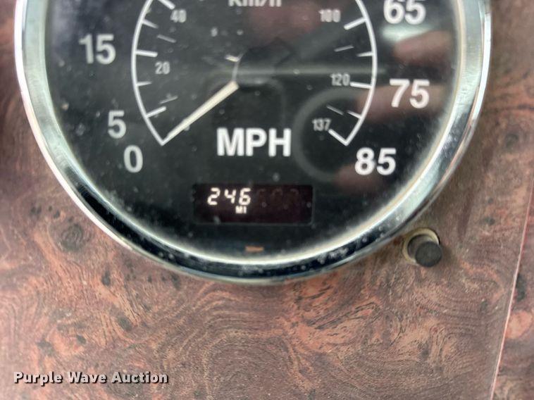 image for item DH9840 1999 International Paystar 5000 ready mix truck