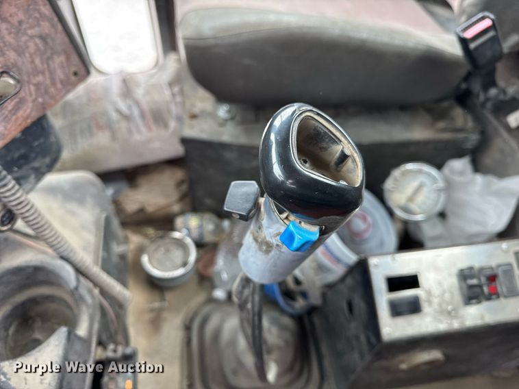 image for item DH9840 1999 International Paystar 5000 ready mix truck