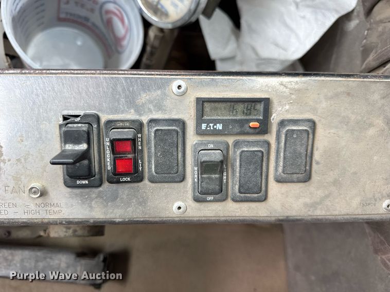 image for item DH9840 1999 International Paystar 5000 ready mix truck