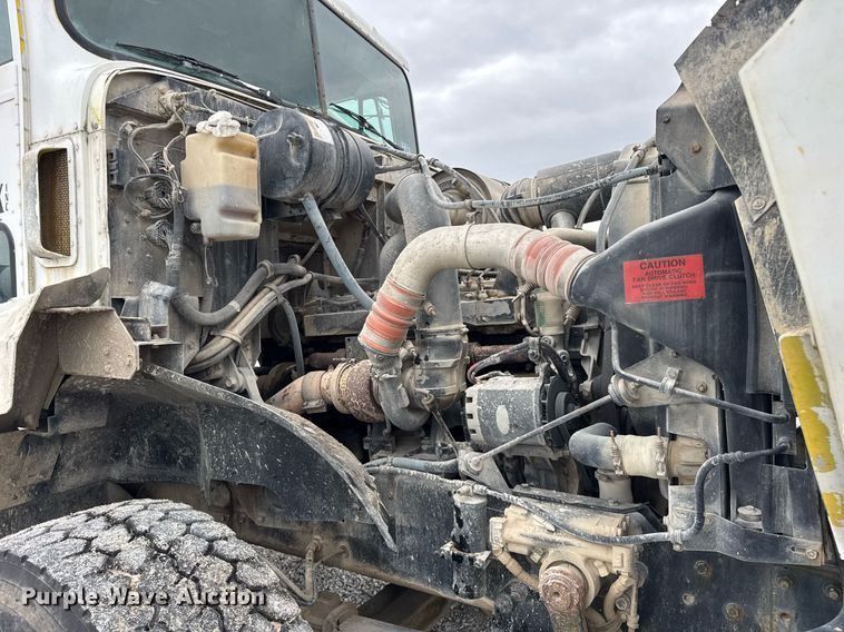 image for item DH9840 1999 International Paystar 5000 ready mix truck