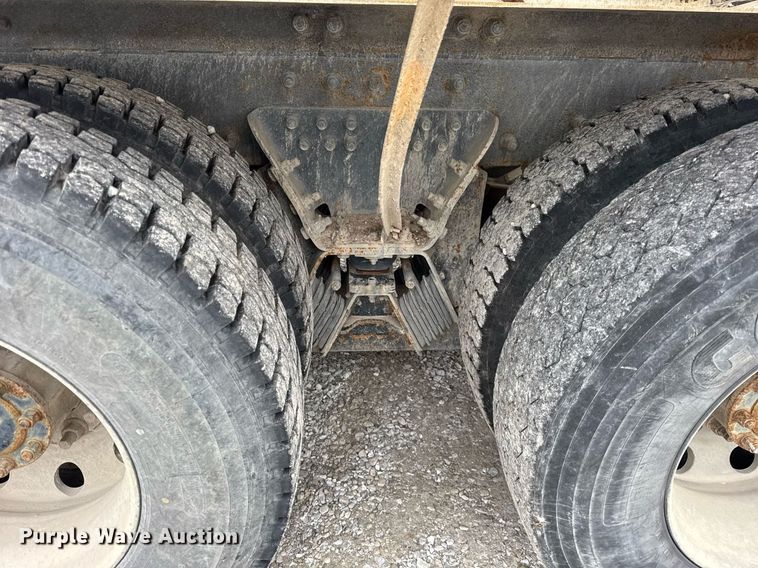 image for item DH9841 2008 Peterbilt 340 ready mix truck