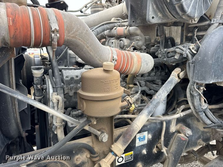 image for item DH9841 2008 Peterbilt 340 ready mix truck