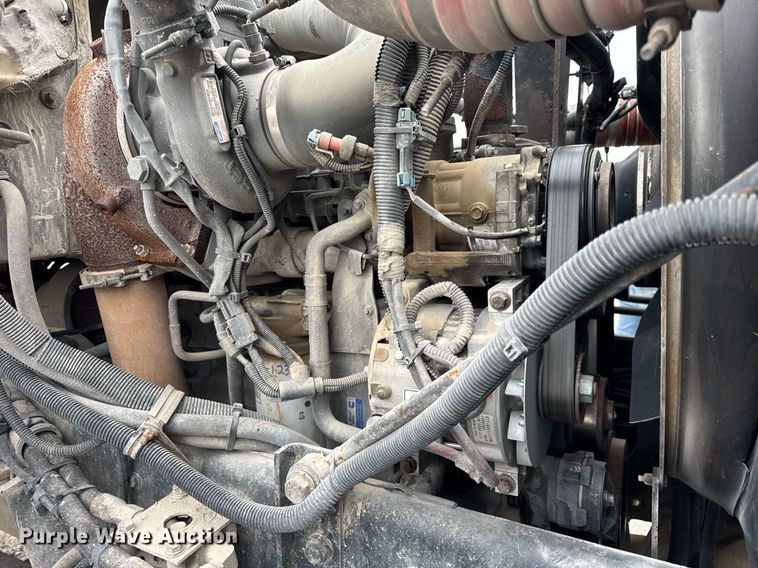 image for item DH9841 2008 Peterbilt 340 ready mix truck