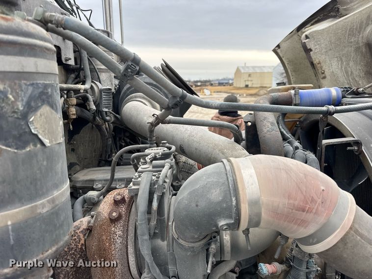 image for item DH9841 2008 Peterbilt 340 ready mix truck