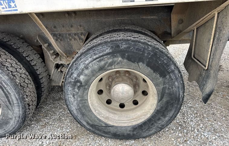 image for item DH9841 2008 Peterbilt 340 ready mix truck