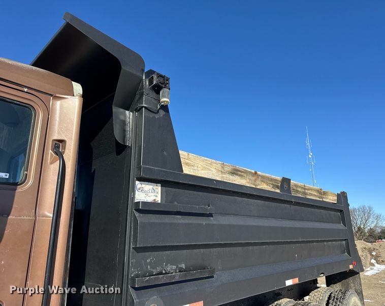 image for item DH9851 2001 Mack CX613 dump truck