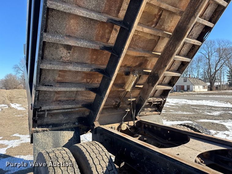 image for item DH9851 2001 Mack CX613 dump truck