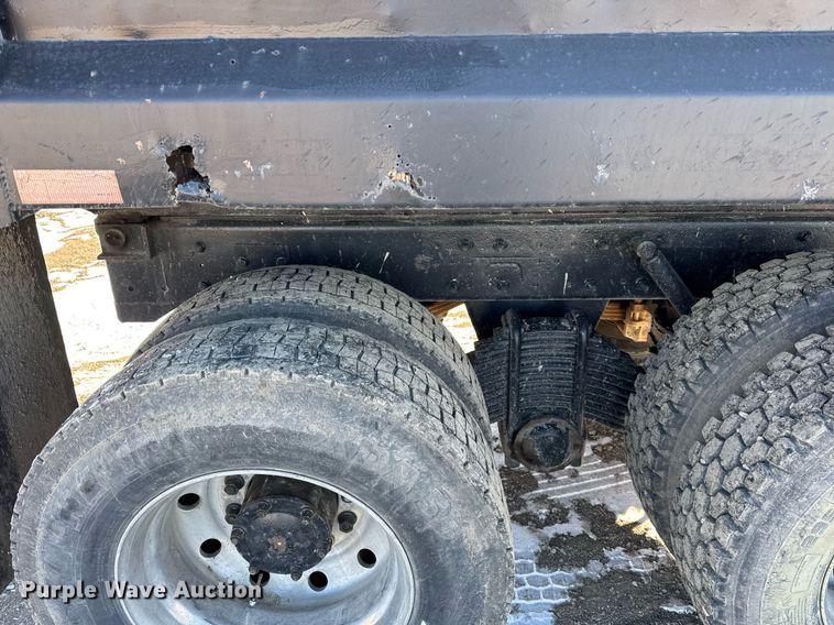 image for item DH9851 2001 Mack CX613 dump truck