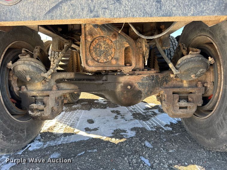 image for item DH9851 2001 Mack CX613 dump truck