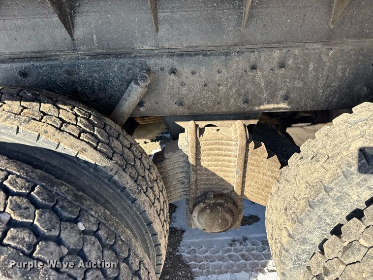 image for item DH9851 2001 Mack CX613 dump truck