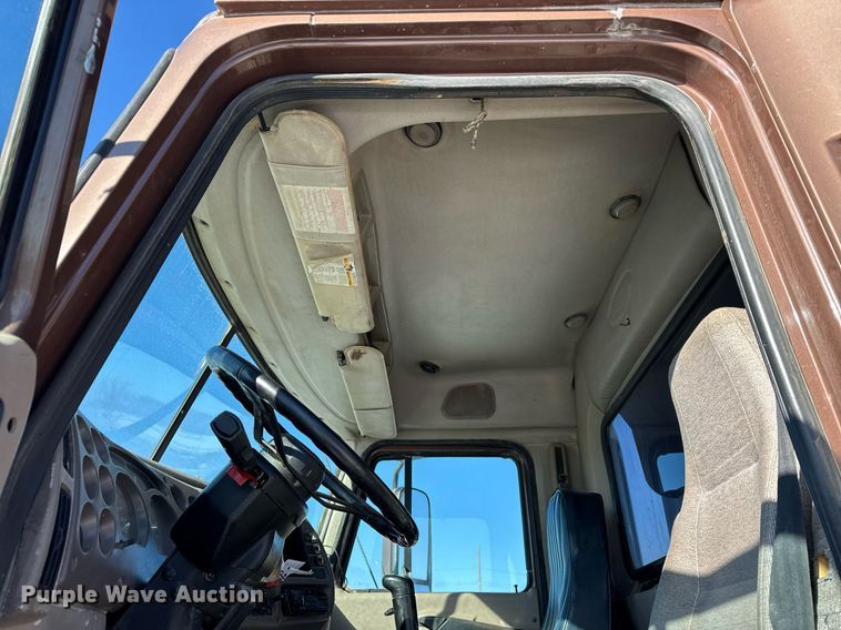 image for item DH9851 2001 Mack CX613 dump truck