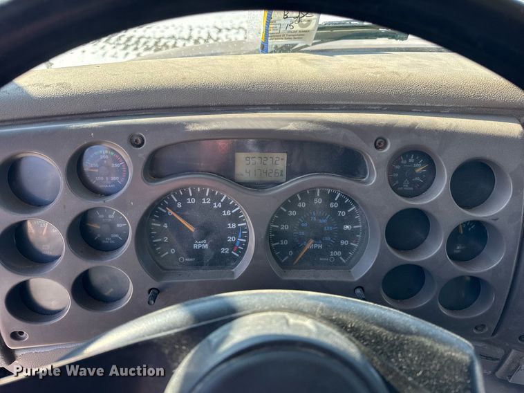 image for item DH9851 2001 Mack CX613 dump truck