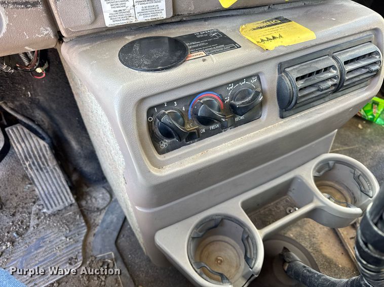 image for item DH9851 2001 Mack CX613 dump truck