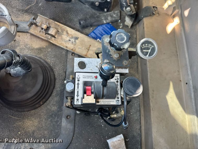 image for item DH9851 2001 Mack CX613 dump truck