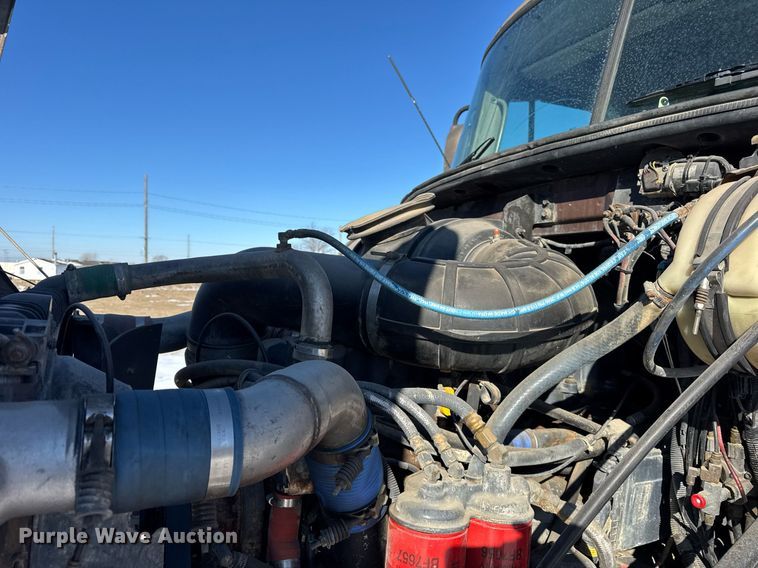 image for item DH9851 2001 Mack CX613 dump truck