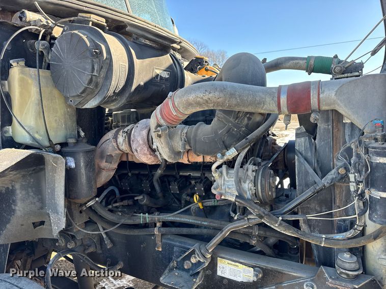 image for item DH9851 2001 Mack CX613 dump truck