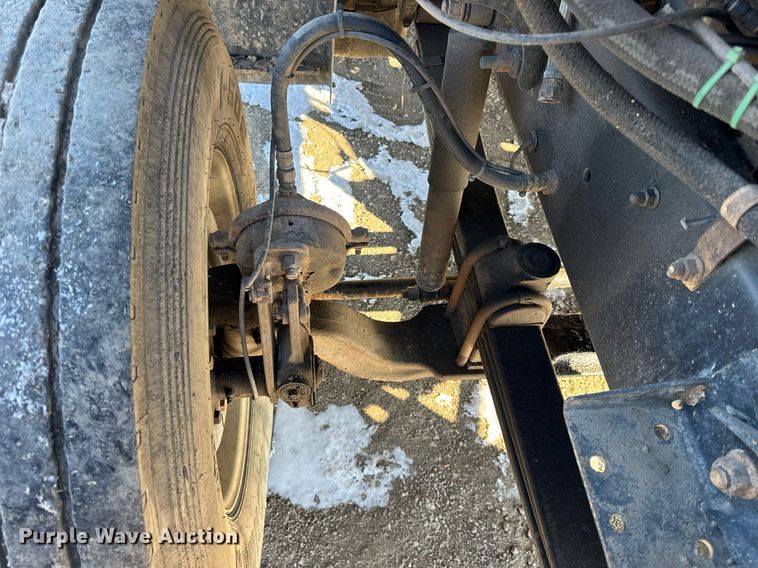 image for item DH9851 2001 Mack CX613 dump truck