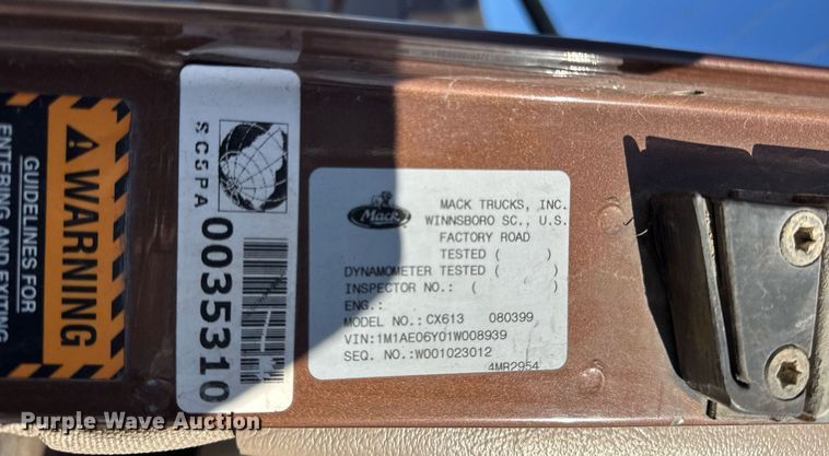 image for item DH9851 2001 Mack CX613 dump truck