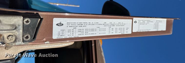 image for item DH9851 2001 Mack CX613 dump truck