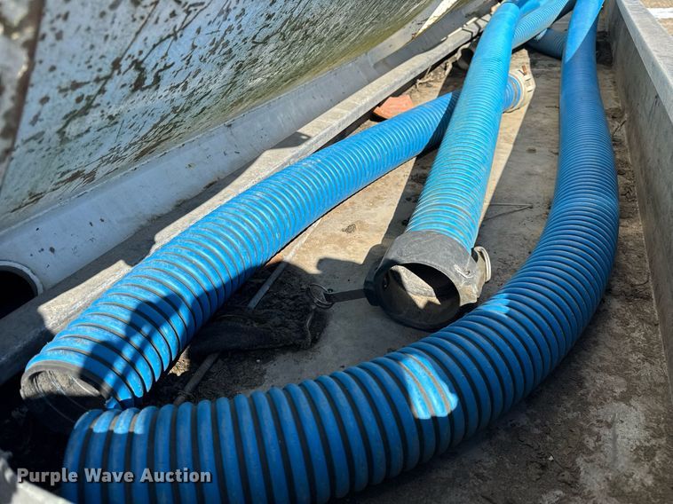 image for item DH9852 2007 International 7400 vacuum truck