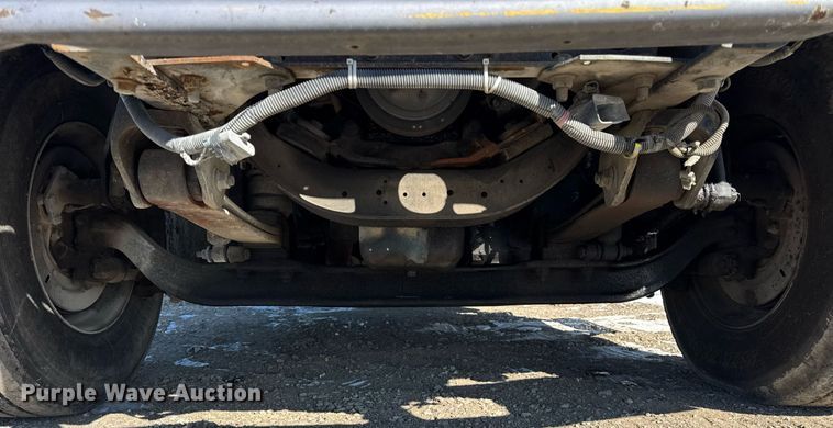 image for item DH9852 2007 International 7400 vacuum truck