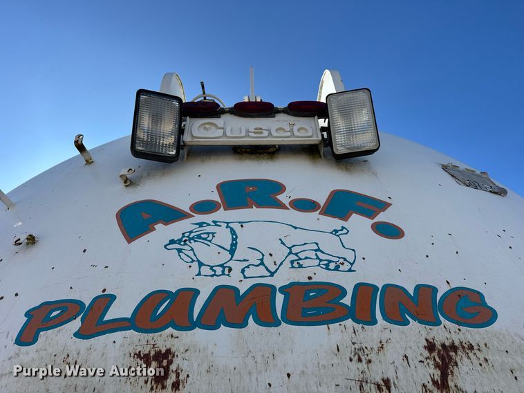 image for item DH9852 2007 International 7400 vacuum truck