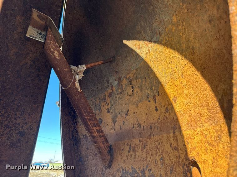 image for item DH9852 2007 International 7400 vacuum truck