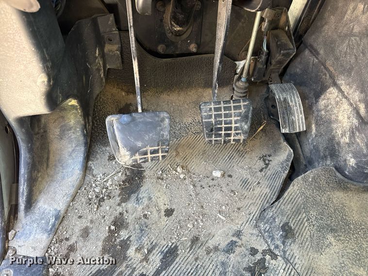 image for item DH9852 2007 International 7400 vacuum truck