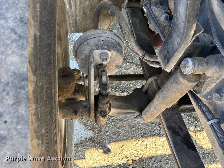 image for item DH9852 2007 International 7400 vacuum truck