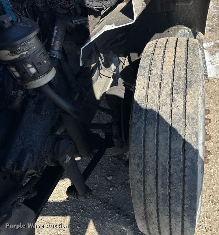 image for item DH9852 2007 International 7400 vacuum truck