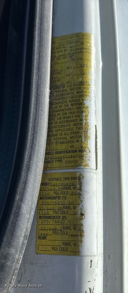 image for item DH9852 2007 International 7400 vacuum truck