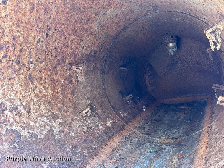 image for item DH9853 1991 International 7100 vacuum truck