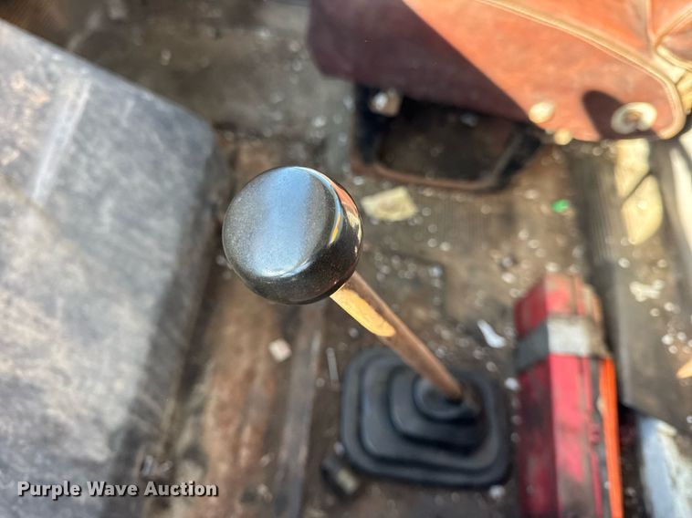 image for item DH9853 1991 International 7100 vacuum truck